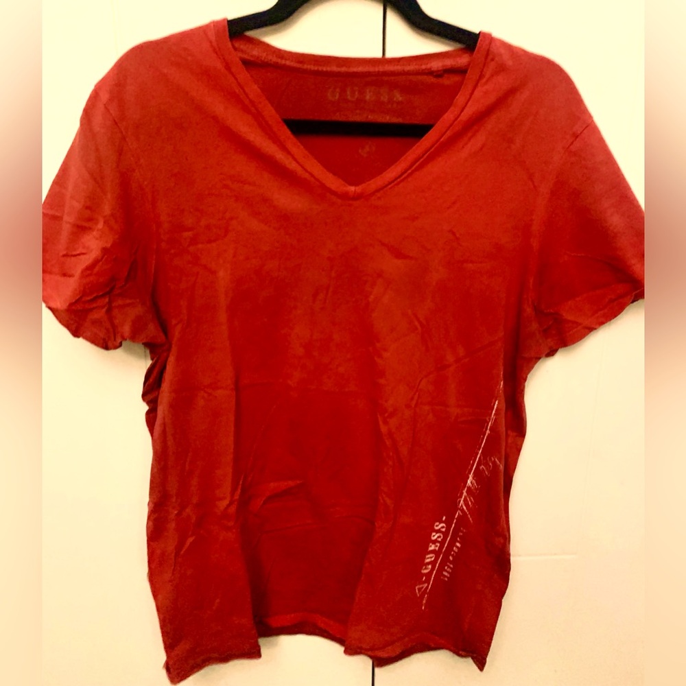 GUESS VNECK RED SHIRT SIZE SMALL + FREE GIFT ITEM INCLUDED